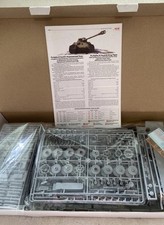 KING TIGER Pz.Kpfw.VI Ausf.B ICM Model Kit Full Interior WWII HEAVY TANK  35364