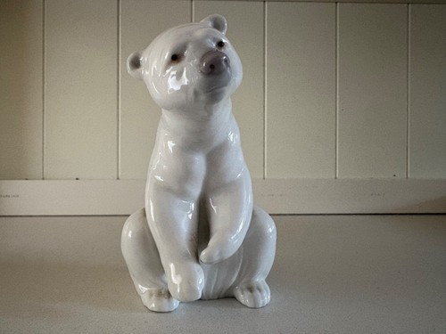 Lladro polar bear figure - lladro,