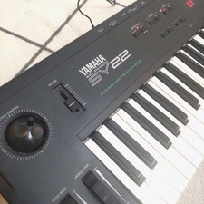 YAMAHA SY22 Vintage Vector