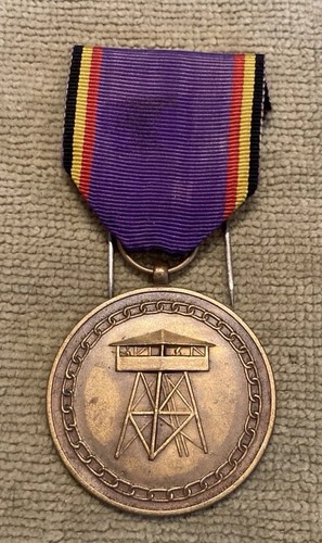 Belgian military 1985 medal - belgian,