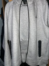 Old Season Tech Fleece Full