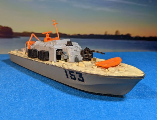 Vintage dinky toys - 675, motor