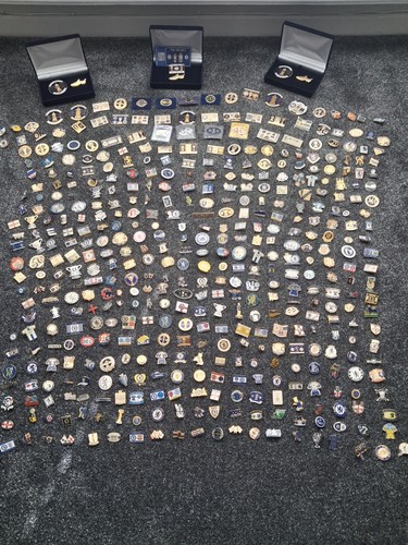 463 chelsea pin badges - 463,