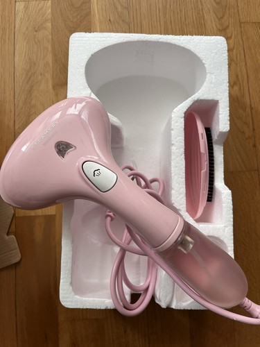 Steamery cirrus in - cirrus, pink