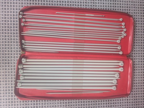 Set aero knitting needles - of,