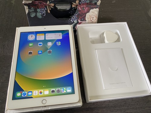 Ipad 5th generation - 5th, gold