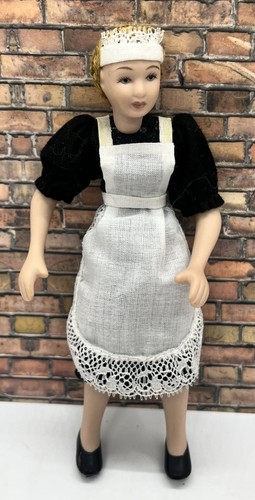 Dolls house reduced - , victorian