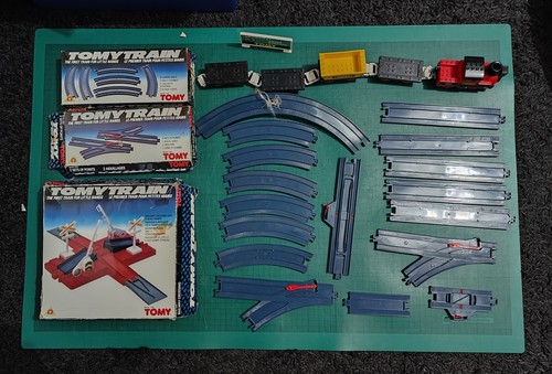Tomy train set vintage - vintage,, engine