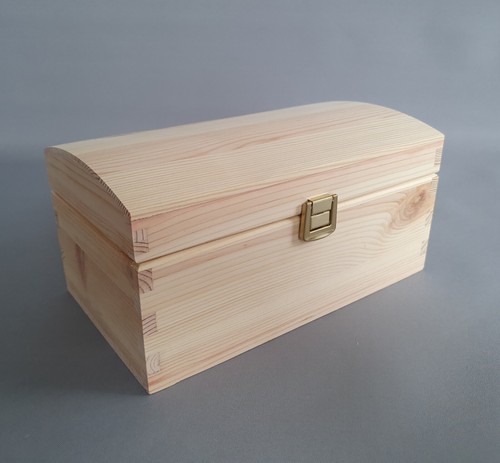 Small wooden tresure chest - wooden, box