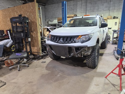 Series mitsubishi l200 - series-5,