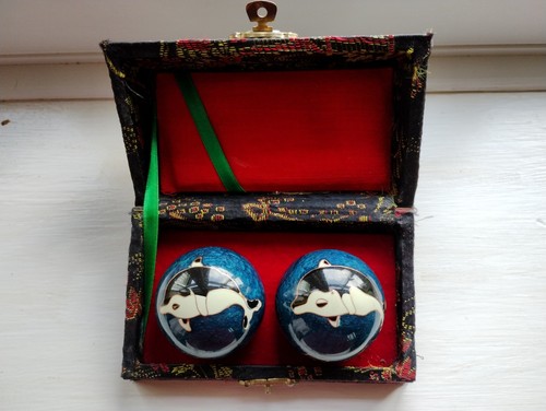 Vintage orca whale - vintage, baoding