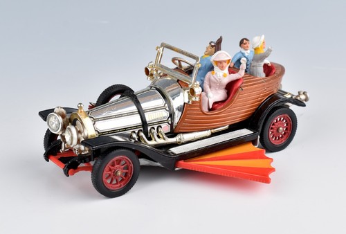 Vintage corgi toys 266 chitty - vintage,
