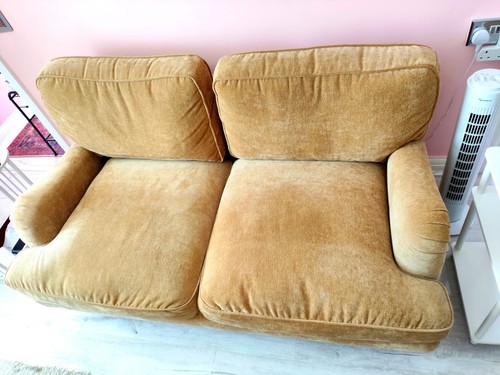 Nearly new seater - nearly, 2-seater