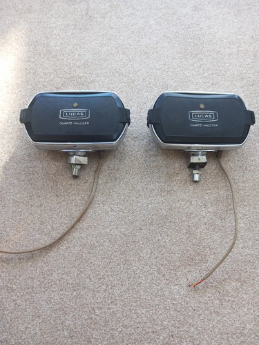 Pair lucas square - of,