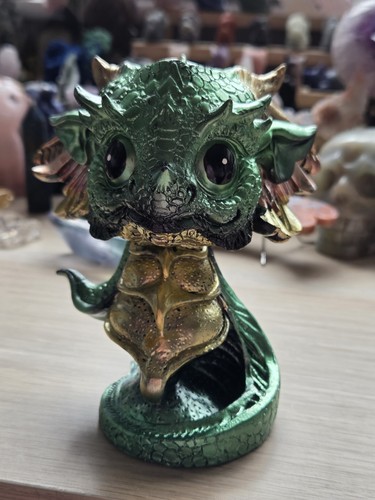 Green dragon sphete crystal - green,