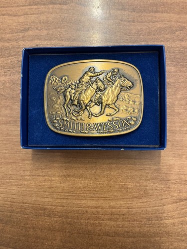 Smith and wesson belt buckle - wesson,