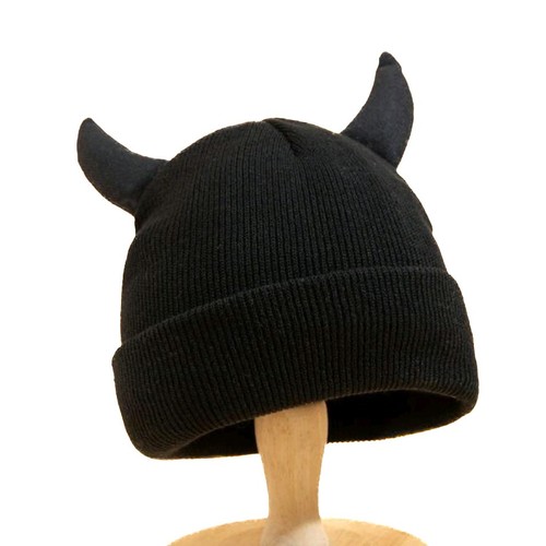 Black sevil horn beanie hat - sevil,
