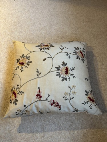 Embroidered floral cushion - floral,