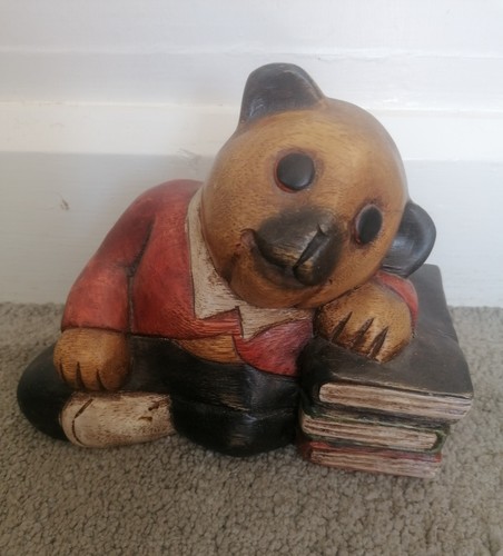 Vintage figurine hand carved - vintage,