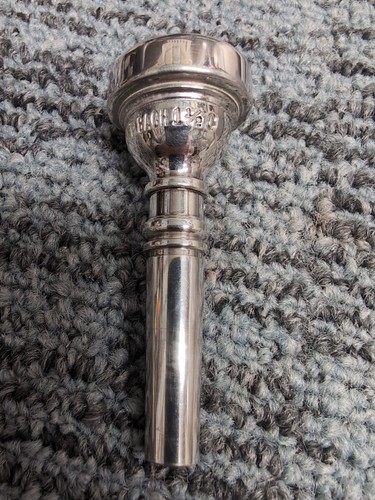 Vincent bach 2c - 1/2c, cornet