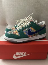 Nike Dunk Low Foam Finger Size