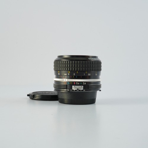 Excellent nikon nikkor 28mm - excellent,
