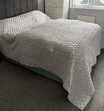 Quilted heavy large bedspread