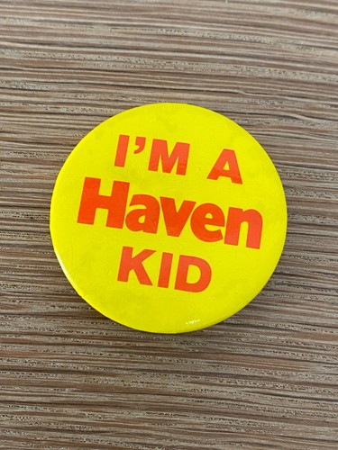 Vintage 1980s 1990s - vintage, badge