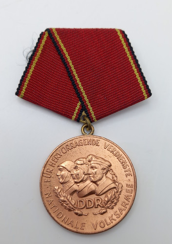 Ddr distinguished service - ddr,