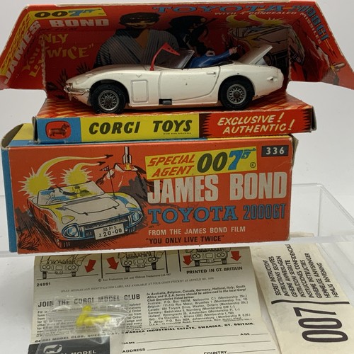 Corgi 336 james bond toyota - 336,