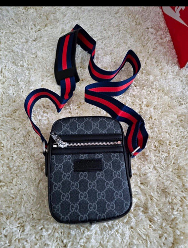 Gucci monogram - x,