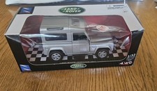 NewRay Land Rover Defender 2004