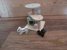 LITTLE TOWN WOODEN CAT KITTEN ACTIVITY PLAY CENTRE DEN BALL ROPE VIEW TOWER FIGS
