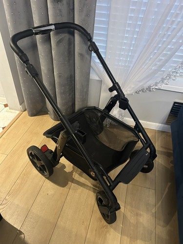 Silver cross pioneer chassis - cross,