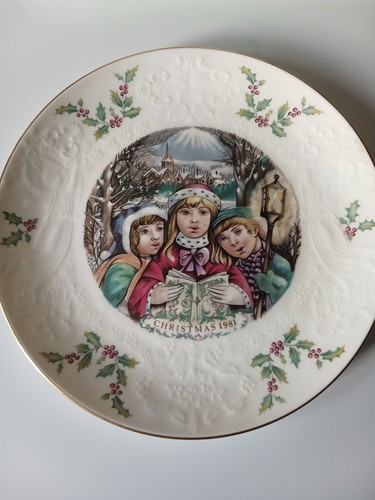 Royal doulton collector plate - doulton,