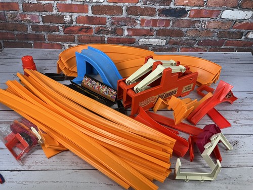 Vintage hot wheels track - hot, lot