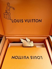 LV Louis Vuitton middleman