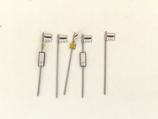 PACK OF 24 BUS STOP SIGNS OO SCALE / 1:76 MODEL RAILWAY DIECAST - S009-OO