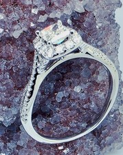 $3749 THE LEO FIRST LIGHT 14K