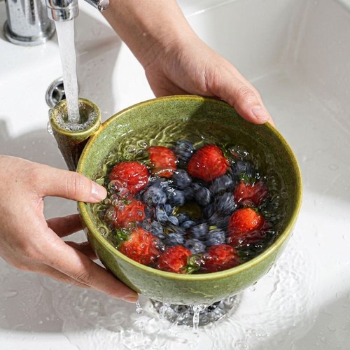 Self spinning berry washing - berry,