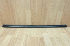 LEFT DOOR GLASS RUBBER / WAIST