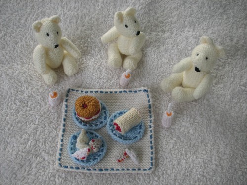 New made hand knit - in, tiny