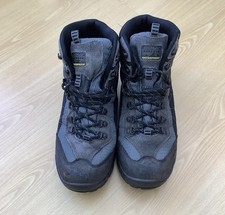 GOLA OUTDOOR MENS WALKING BOOTS, SIZE 10.