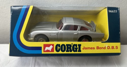 Corgi james bond 007 aston - james,