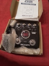 ZOOM 2 guitar effects pedal
