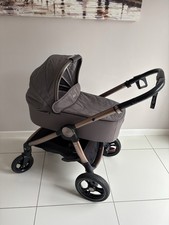 Mamas & Papas Ocarro Pram And Carrycot Phantom Grey