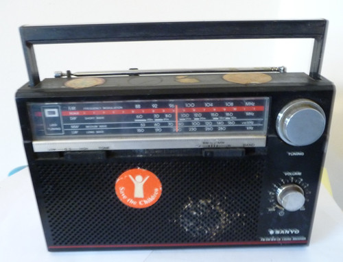 Sanyo band radio receiver - sanyo,