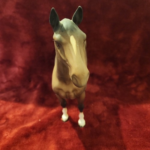 Beswick horse the - ",