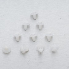 Toyota Hilux LN56 truck Corolla AE110 Air Vent Retainer Rivet Clip Fastener pin