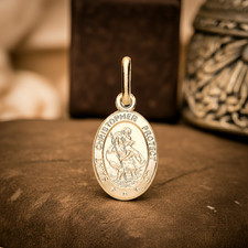 Oval St Christopher 18ct Gold